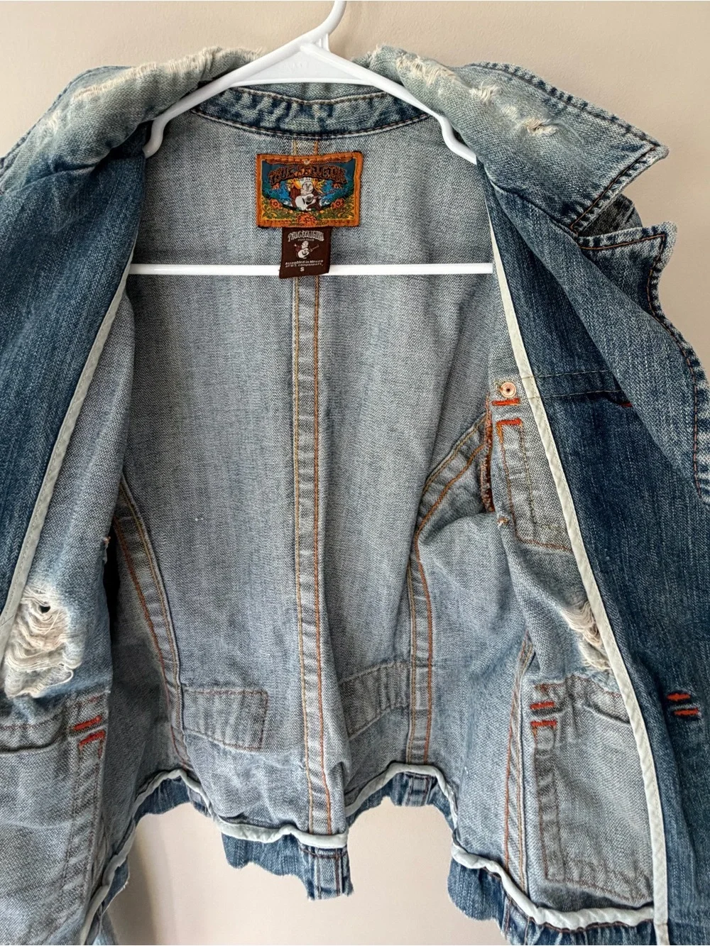 True Religion Vintage Y2K Distressed Denim Jacket. Size Small.